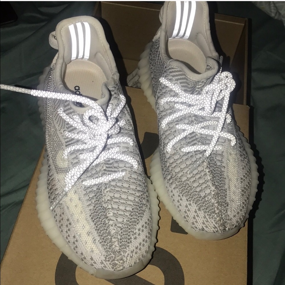 Yeezy 350s Static